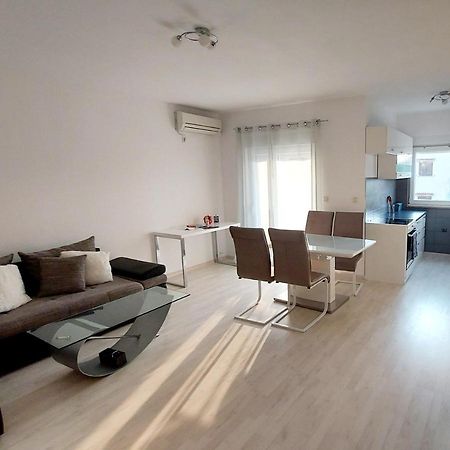 Apartman Near Fazana-500 From The Sea Bagian luar foto