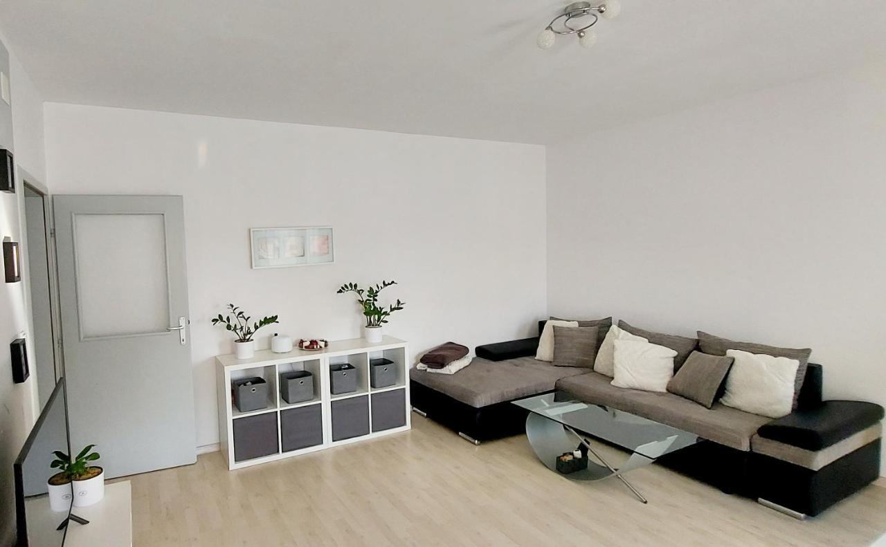 Apartman Near Fazana-500 From The Sea Bagian luar foto